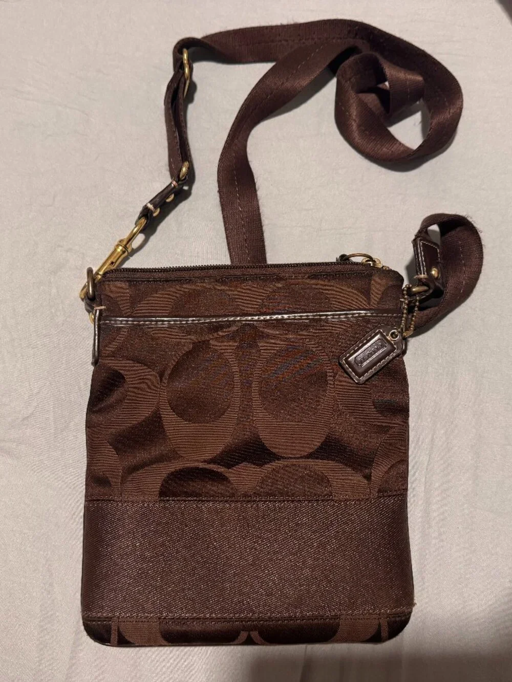 Coach signature jacquard swingpack crossbody bag